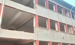 Çivril'de 44 yıllık okulda güçlendirme çalışmaları başladı