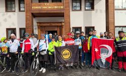 Cumhuriyet için 103 kilometre pedal çevirdiler