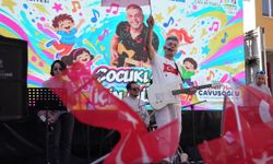 Denizli Büyükşehirle Cumhuriyet coşkusu okullara taştı