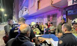 Dumanların sardığı evden yatalak hastayı itfaiye kurtardı