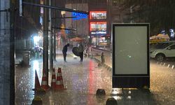 Düzce'de sağanak yağış şiddetini arttırdı