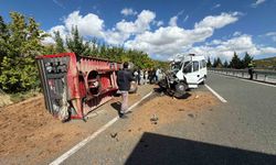 Elazığ'da traktör ile minibüs çarpıştı: 1 yaralı