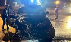 Ereğli'de SUV tipi araç duvara çarptı: 4 yaralı