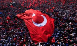 Esenler'de 'Al Sancağın Gölgesinde Anadolu' fotoğraf sergisi açıldı