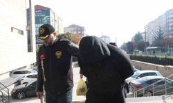 Eskişehir merkezli 5 ildeki fuhuş operasyonunda yakalanan 17 şüpheli adliyeye sevk edildi
