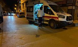 Eskişehir'de otomobile yandan çarpan motosikletli yaralandı