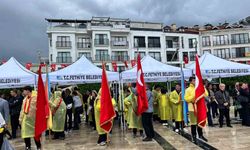 Fethiye'de Cumhuriyet Bayramı coşkusu çelenk sunma töreniyle başladı