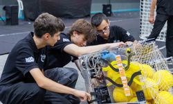 Gençlerin geliştirdiği robotlar Yıldız'da parkura çıkıyor