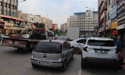 Hatalı parklar trafik akışını etkiledi, vatandaşlar tepki gösterdi