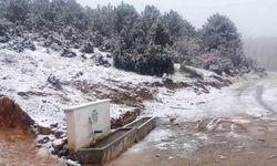 Hisarcık'ın Karbasan köyüne mevsimin ilk karı yağdı