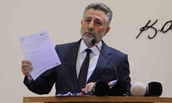 İzmir Bayraklı Belediyesi'nde yolsuzluk operasyonu: Eski başkan Sandal'a gözaltı