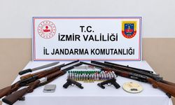 İzmir'de jandarmadan uyuşturucu ve silah operasyonu: 3 tutuklama