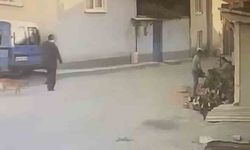 Kadının motorlu testere ile yaşlı adamı korkuttuğu anlar kamerada
