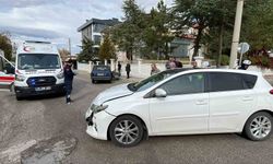 Karaman'da iki otomobil çarpıştı: 1 yaralı