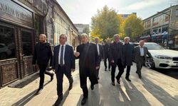 Kars'ta kaldırım işgallerine karşı esnafa bilgilendirme yapıldı