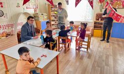 Kaymakam Sözen, Yaka'da öğretmen ve öğrencilerle buluştu
