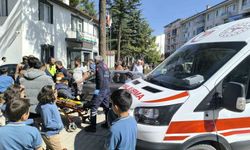 Kazada devrilen motosiklet sürücüsü yaralandı