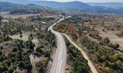 Keles'in üç mahallesinde yol mesaisi