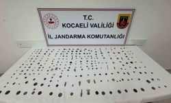 Kocaeli'de kaçakçılık operasyonu: 6,2 ton tütün ve 511 tarihi eser ele geçirildi