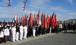 Kuşadası'nda Cumhuriyet coşkusu 103'üncü yılında meydanlara taştı