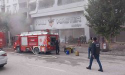 Mut'ta halı ve mobilya mağazasında yangın