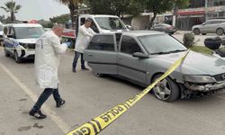 Önünü kestikleri şahsı bıçaklayıp aracının lastiklerini kestiler