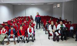 Palu'da ilkokul öğrencilerine gıda ve su israfı eğitimi