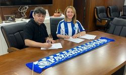 Pazaryerispor'da yeni sezon için imzalar atıldı