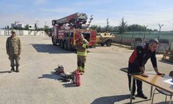 Reyhanlı'da Mehmetçiğe temel yangın eğitimi verildi