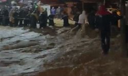 Sarıyer'de dere taştı, mahsur kalanlar halatlarla kurtarıldı