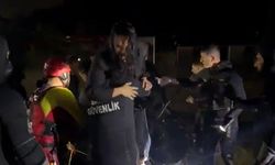 Sarıyer'de selde mahsur kalan oyuncu Demet Özdemir kurtarıldı