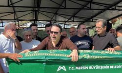 Şarkıcı Atilla Taş'ın kızı gözyaşları arasında toprağa verildi