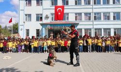 Siirt'te 600 öğrenciye trafik ve siber güvenlik eğitimi verildi