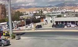Silopi'de feci kaza kamerada: Otomobil 15 yaşındaki çocuğun üzerinden geçti