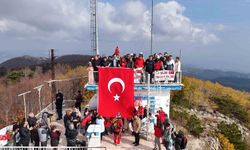 Sındırgı'da Cumhuriyet coşkusu Ulus dağı zirvesine taşındı