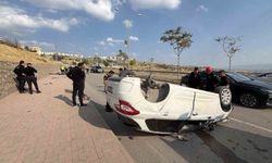 Şırnak'ta virajı alamayan araç takla attı: 3 yaralı