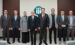 TÖTM Başhekim ve Başhekim Yardımcılarından Rektör Akpolat'a ziyaret