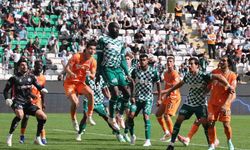 Trendyol Süper Lig: Konyaspor: 0 - Başakşehir: 0 (İlk yarı)