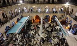 UNESCO müzik şehirleri toplantısı Tarihi Barutçu Hanı'nda sıra gecesiyle sona erdi
