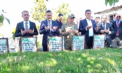 Van depreminde yaşamını yitirenler anıldı