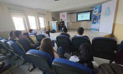 Van Gölü'nün gizemini keşfedecek gençlerin su altı yolculuğu başladı