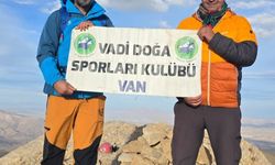 Van'da 3 bin 600 rakımlı İspiriz Dağı'na zirve tırmanışı