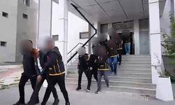 Van'da operasyon: 2.3 milyar TL'lik şüpheli para hareketi tespit edilen 11 kişi tutuklandı
