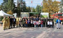 Yeşil Vatan Tırı'nda öğrencilere doğa sevgisi aşılandı