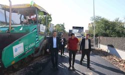 Yeşilyurt Mahallesi'nde asfalt çalışmaları sürüyor