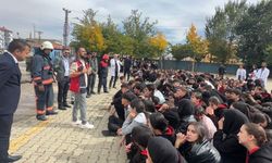 Yüksekova'da nefes kesen yangın tatbikatı