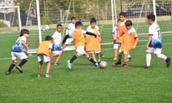 Yunusemre Belediyespor geleceğin yıldızlarını arıyor