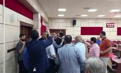 Yüreğir Belediye Meclisi'nde 'satılık' tartışması: CHP'li iki meclis üyesi birbirine girdi
