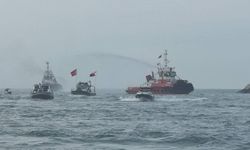 Zonguldak Limanı'nda Cumhuriyet Bayramı'na özel deniz gösterisi