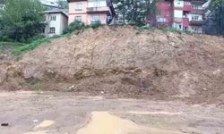 Zonguldak'ta yağışın ardından istinat duvarı çöktü